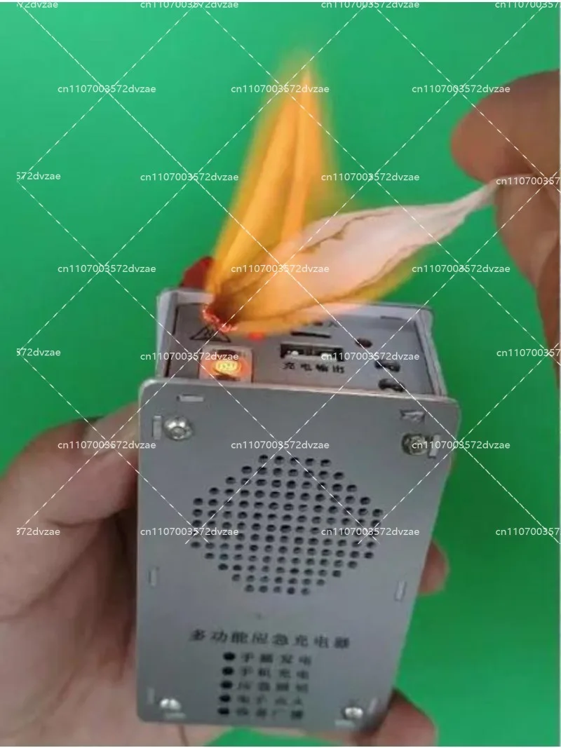 Radio d'urgence à manivelle av - Survival Kit avis et prix